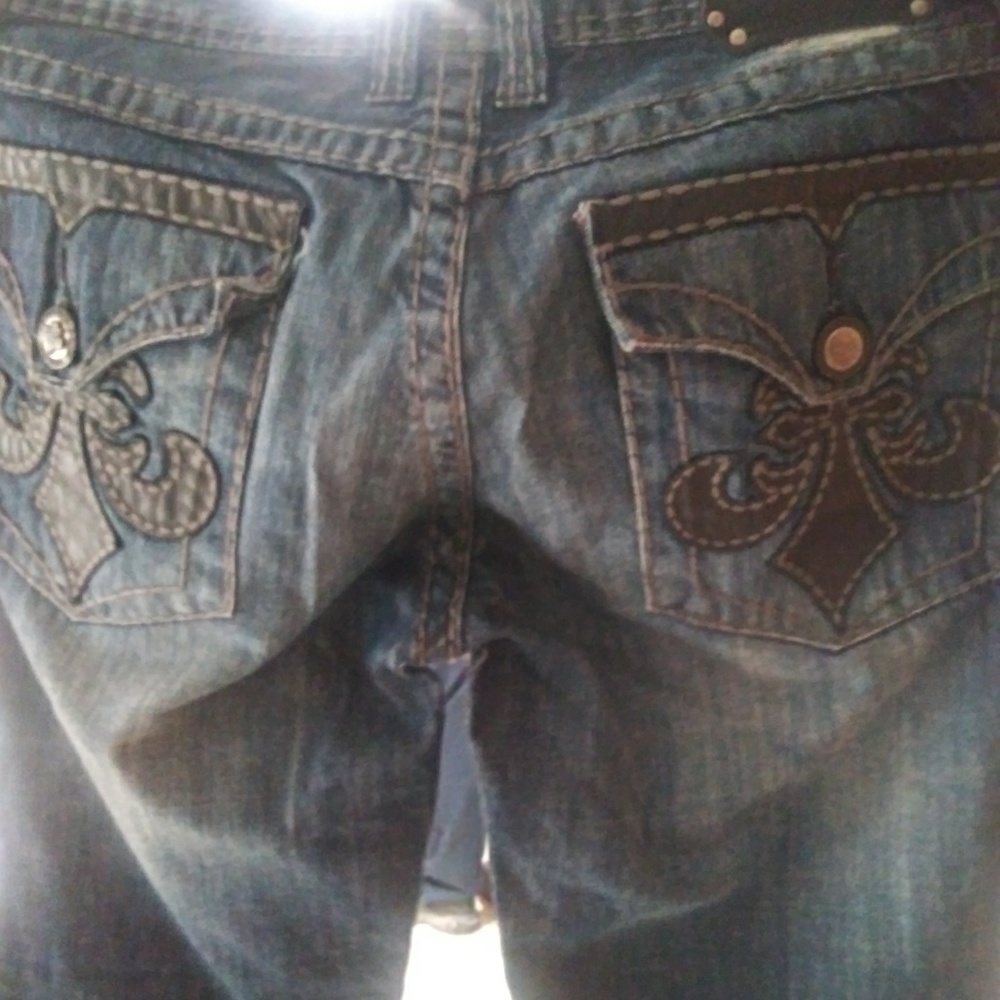 Jeans - Picture 2 of 3